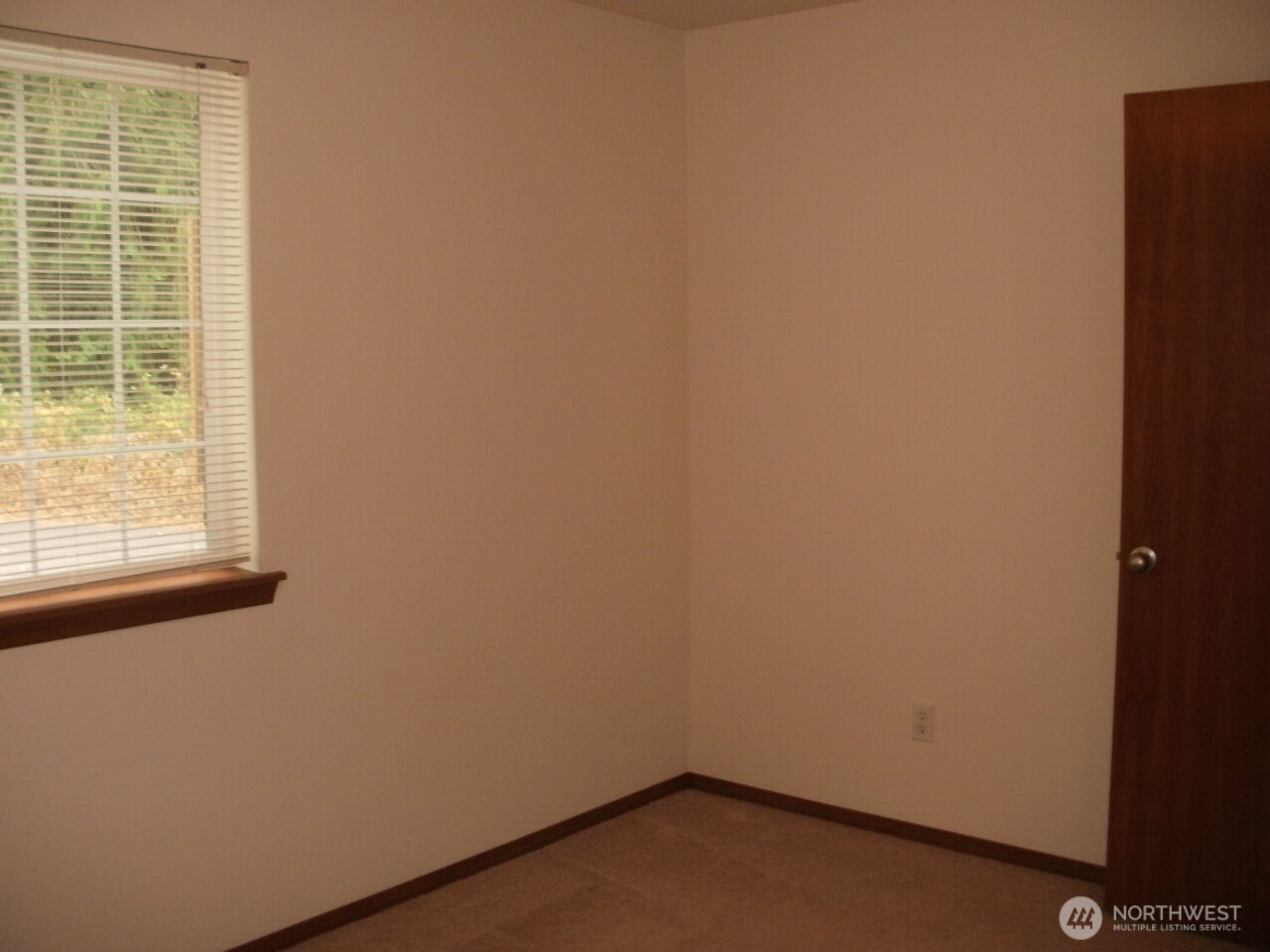 7229 Vandermark Road Property Photo 16