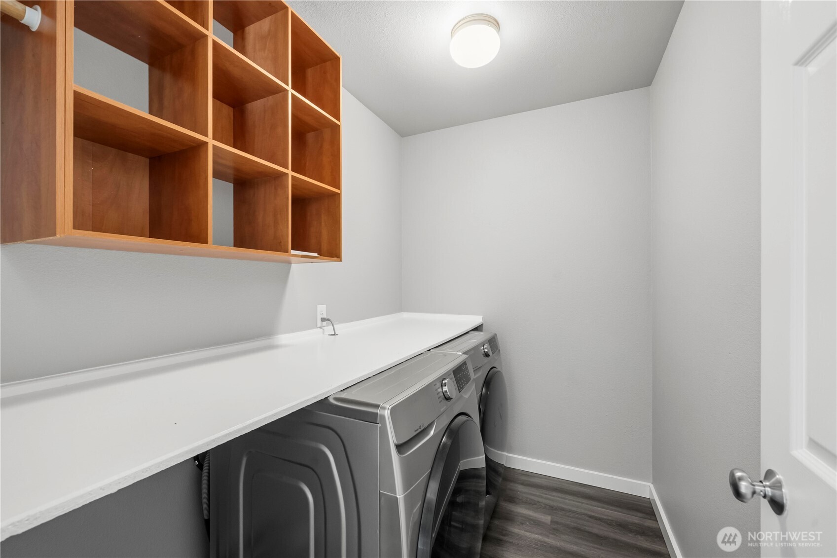 7249 Radius Loop Property Photo 14