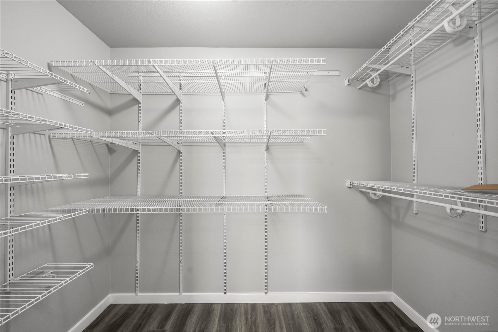 7249 Radius Loop Property Photo 17