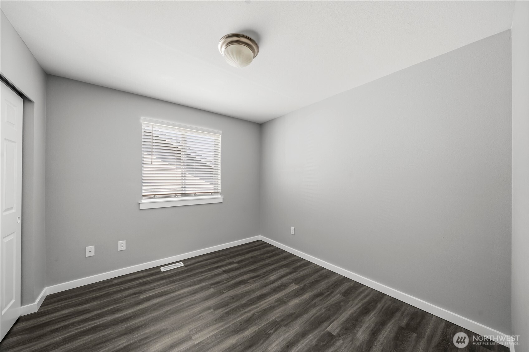 7249 Radius Loop Property Photo 21