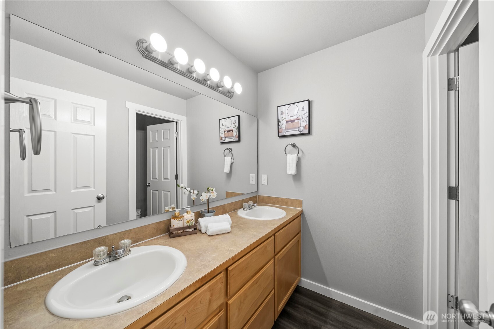 7249 Radius Loop Property Photo 24