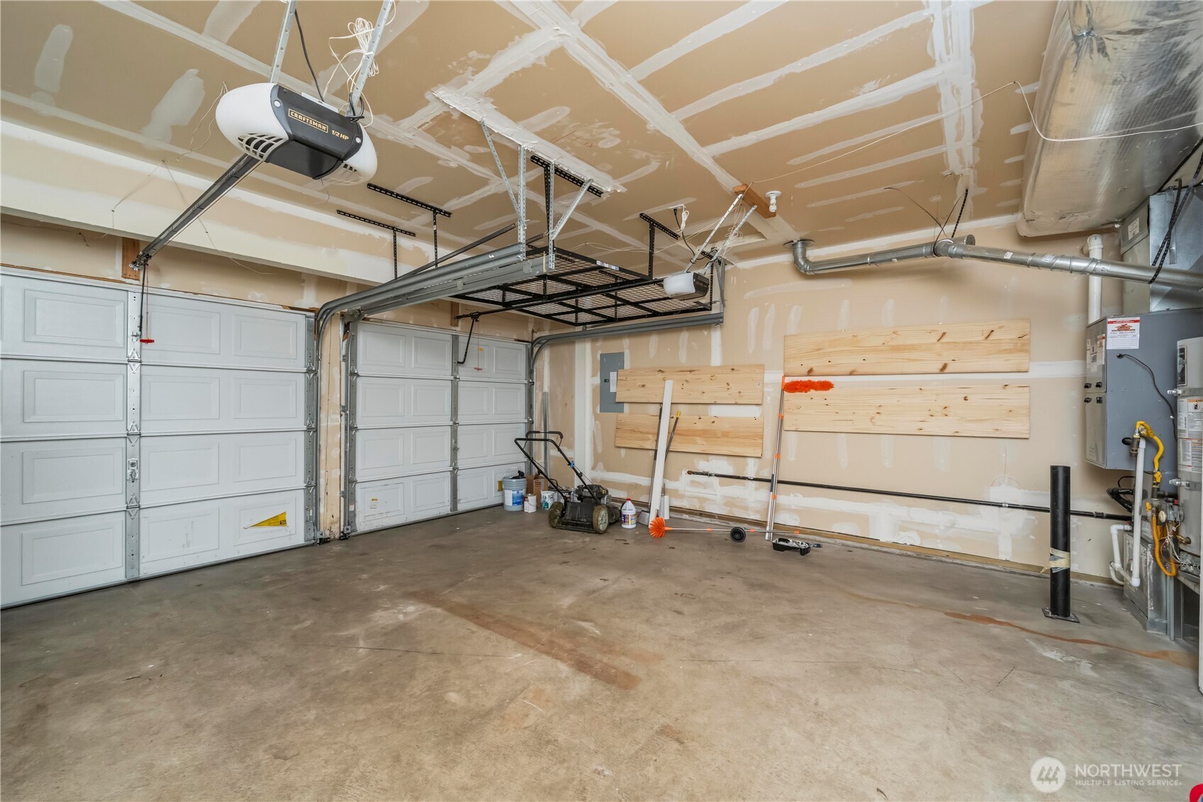 7249 Radius Loop Property Photo 25