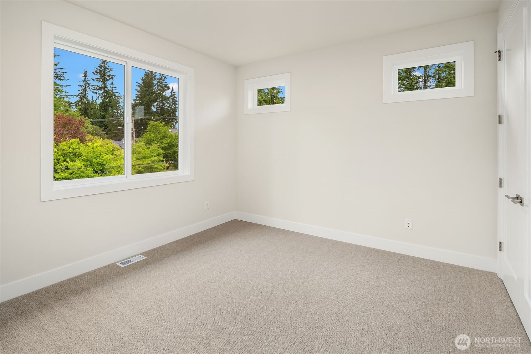 16390 Ne 1st Street Property Photo 36