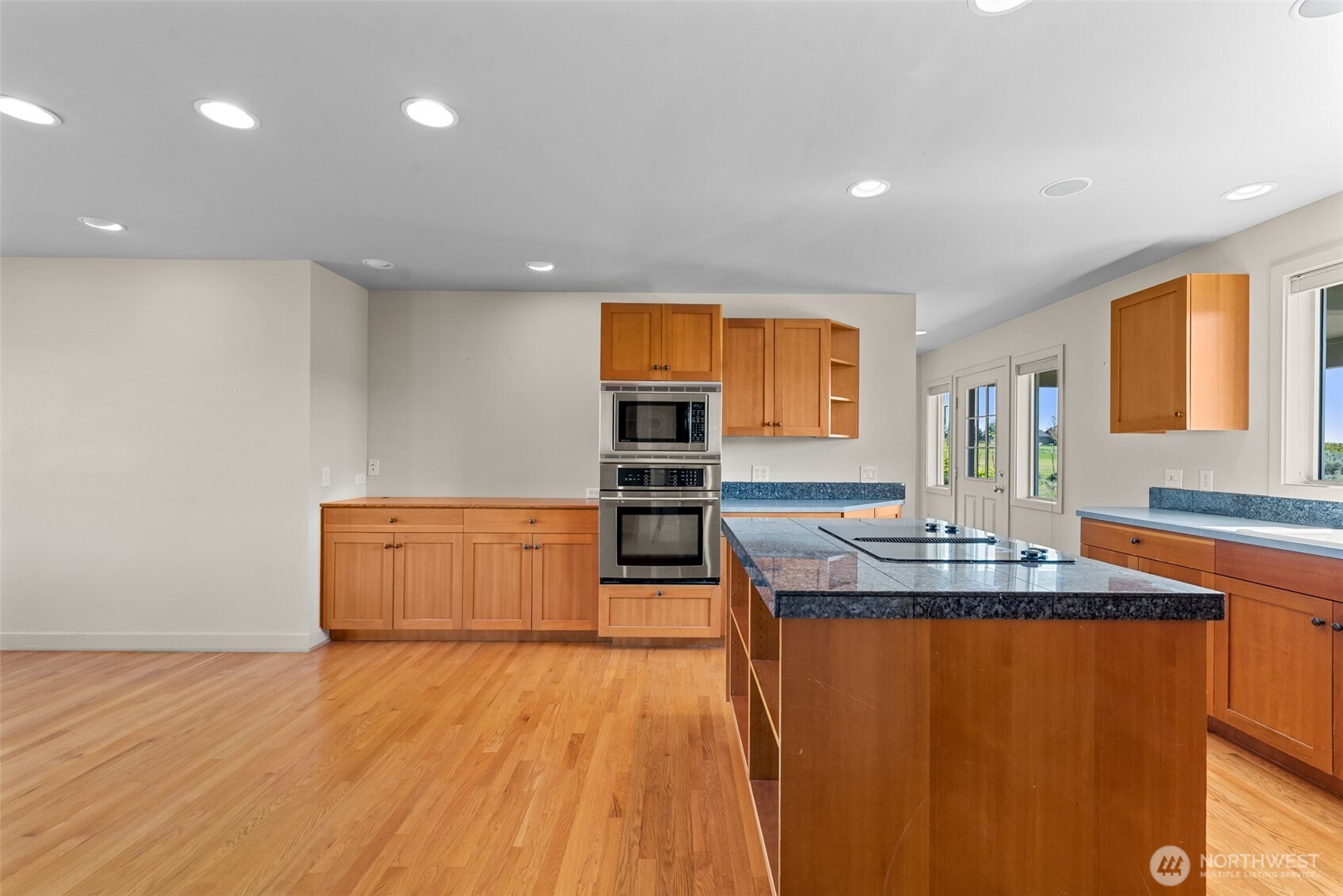 500 Connery Road Property Photo 11