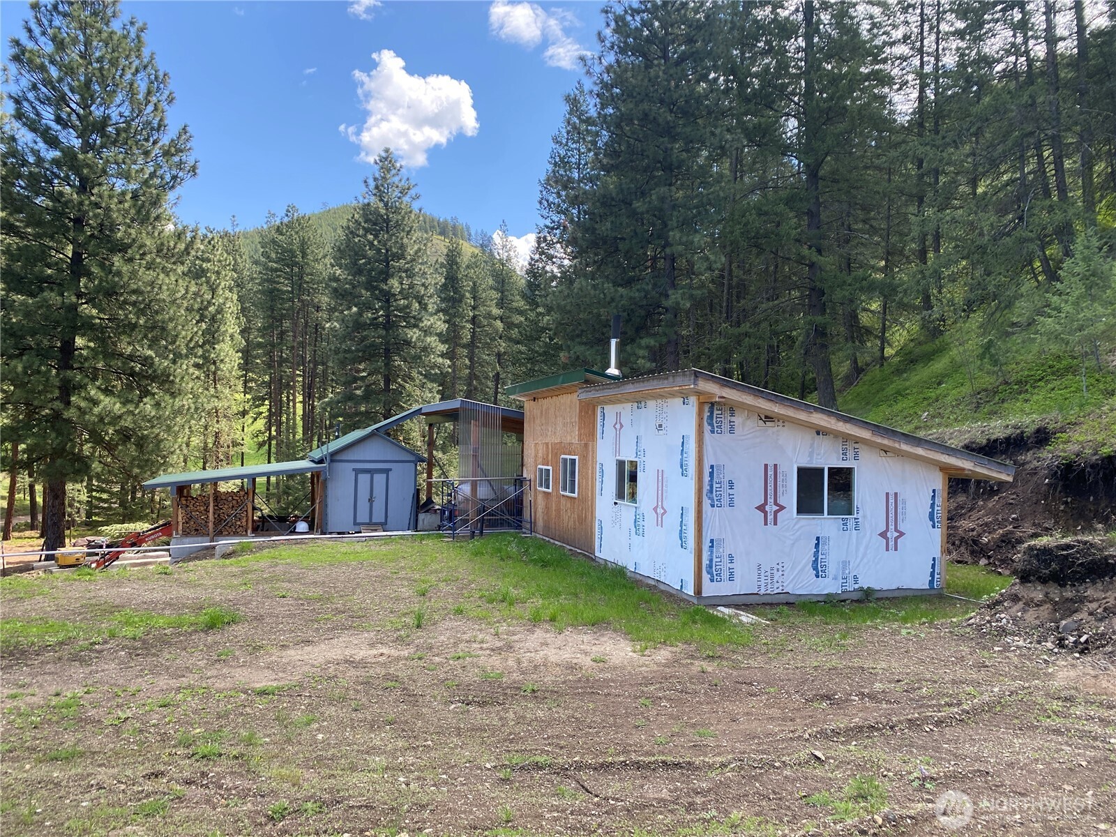102 Elbow Canyon Road Property Photo 15