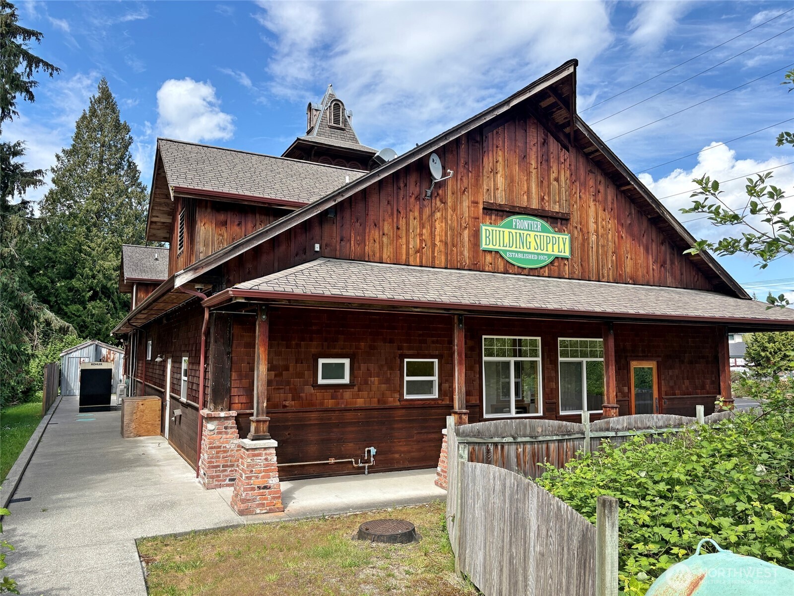 1794 Main Street Property Photo 5