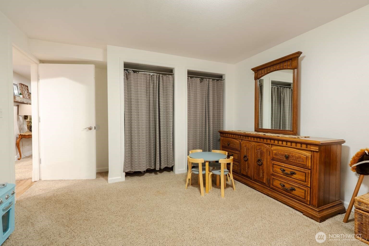 1711 Main Street Property Photo 32