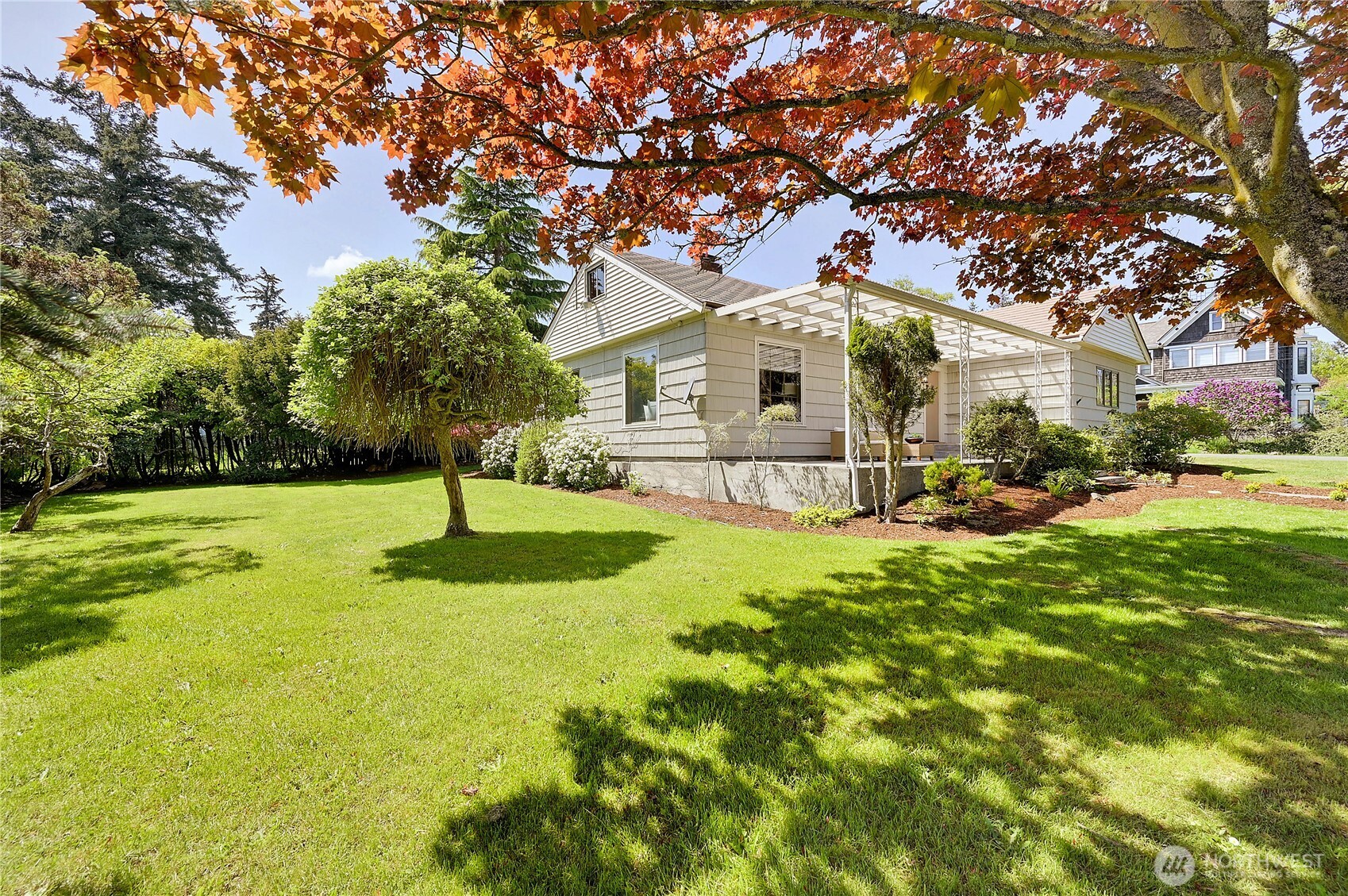 1635 Madison Property Photo 1
