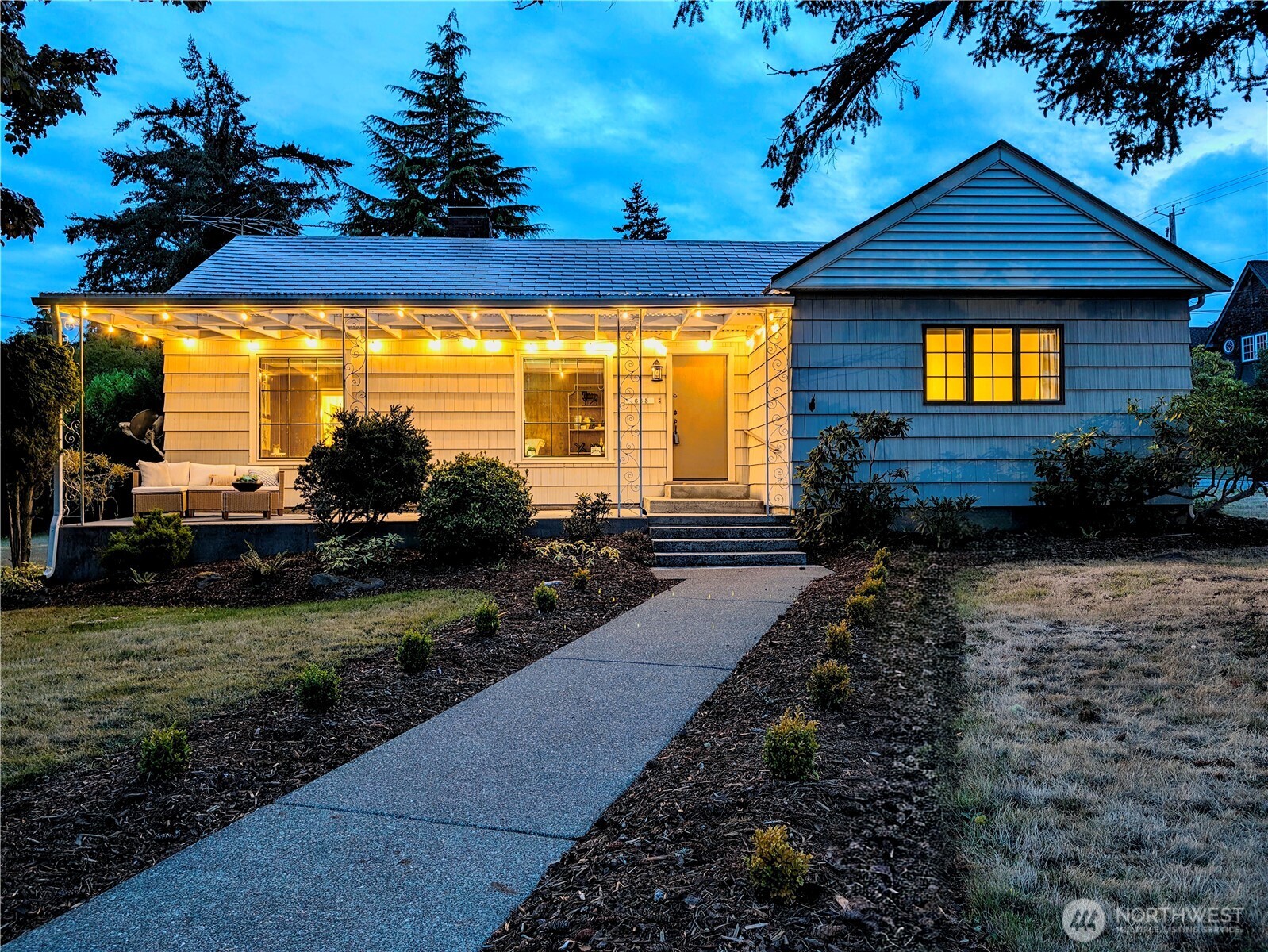1635 Madison Property Photo 1