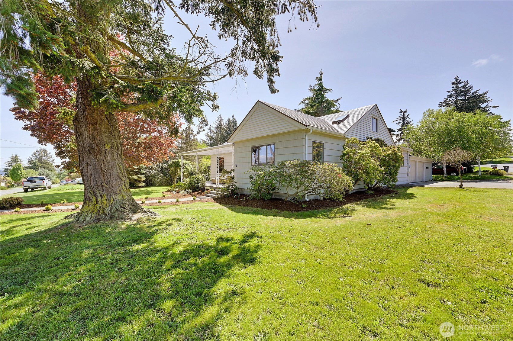 1635 Madison Property Photo 30