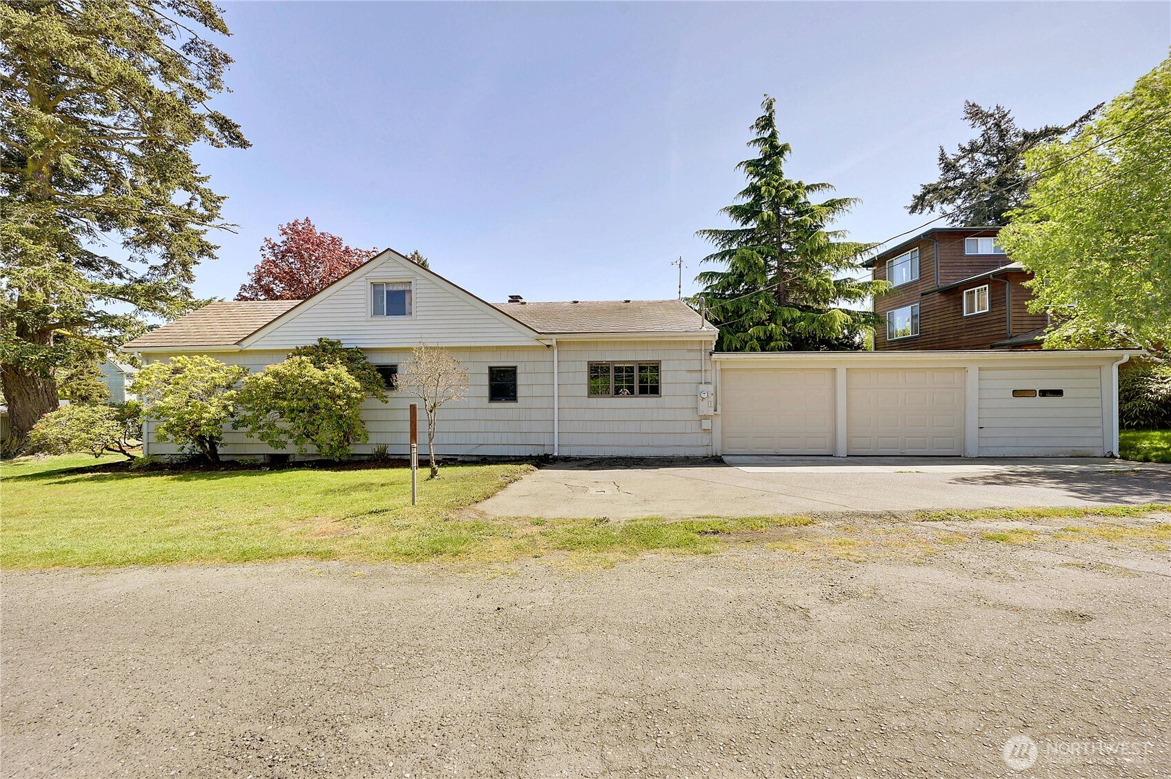 1635 Madison Property Photo 32