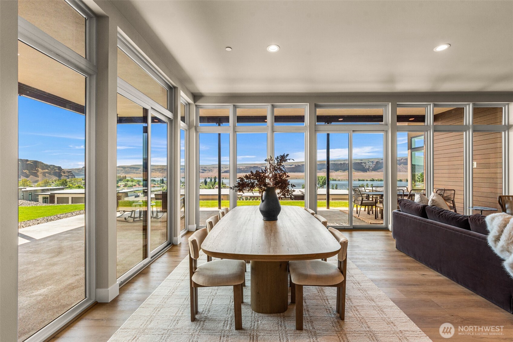 23413 Nw Cliff View Drive Property Photo 8