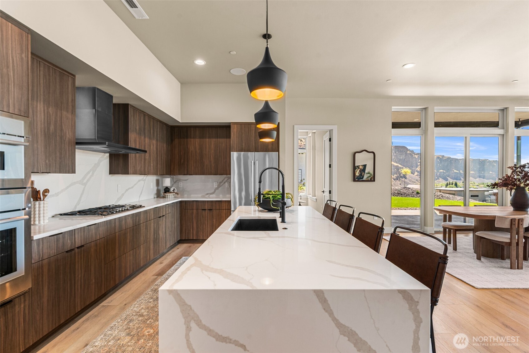 23413 Nw Cliff View Drive Property Photo 10