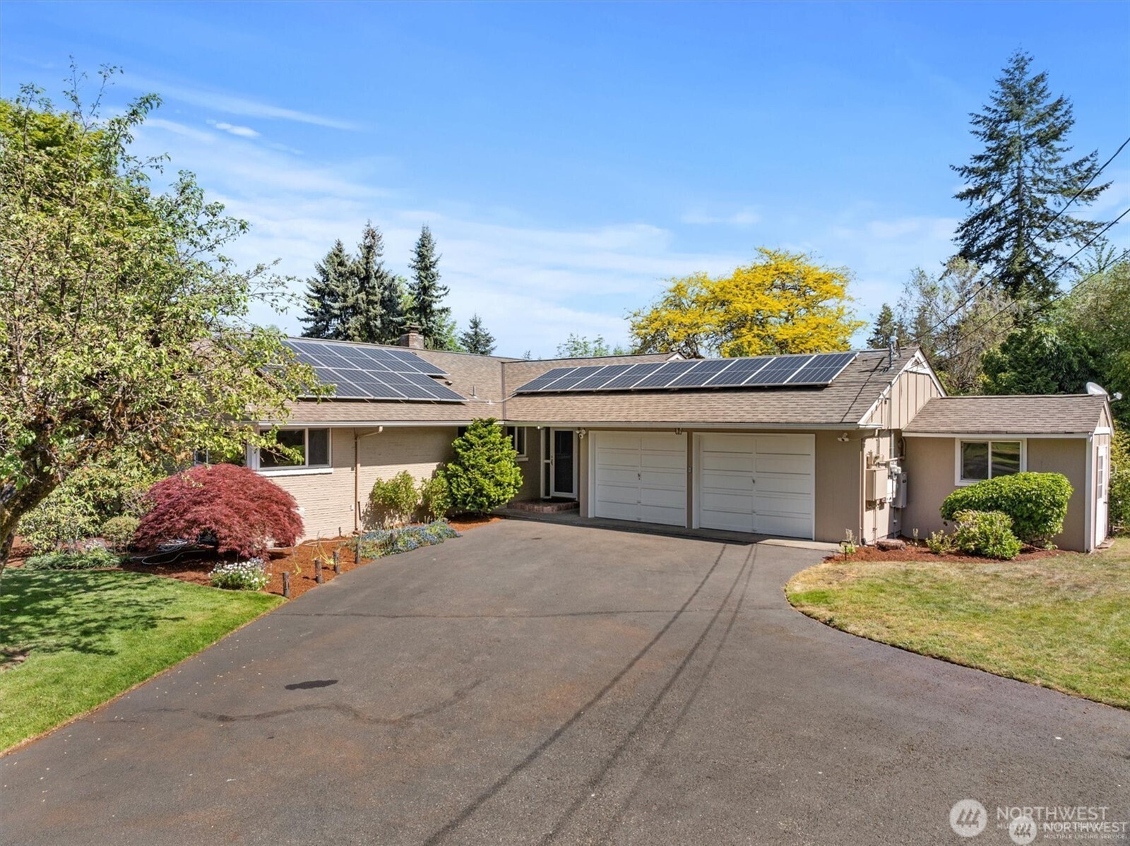 11411 Clovercrest Drive Property Photo 2
