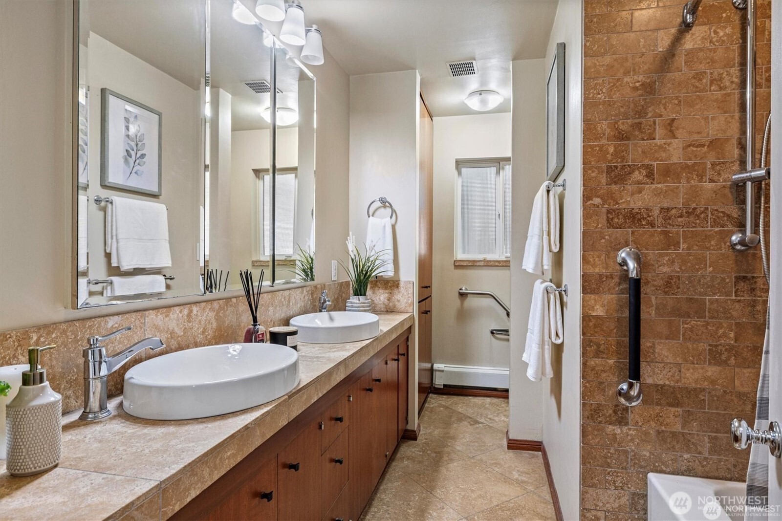 11411 Clovercrest Drive Property Photo 17