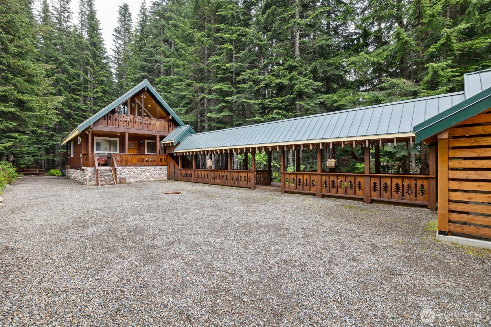 670 Yellowstone Property Photo 1