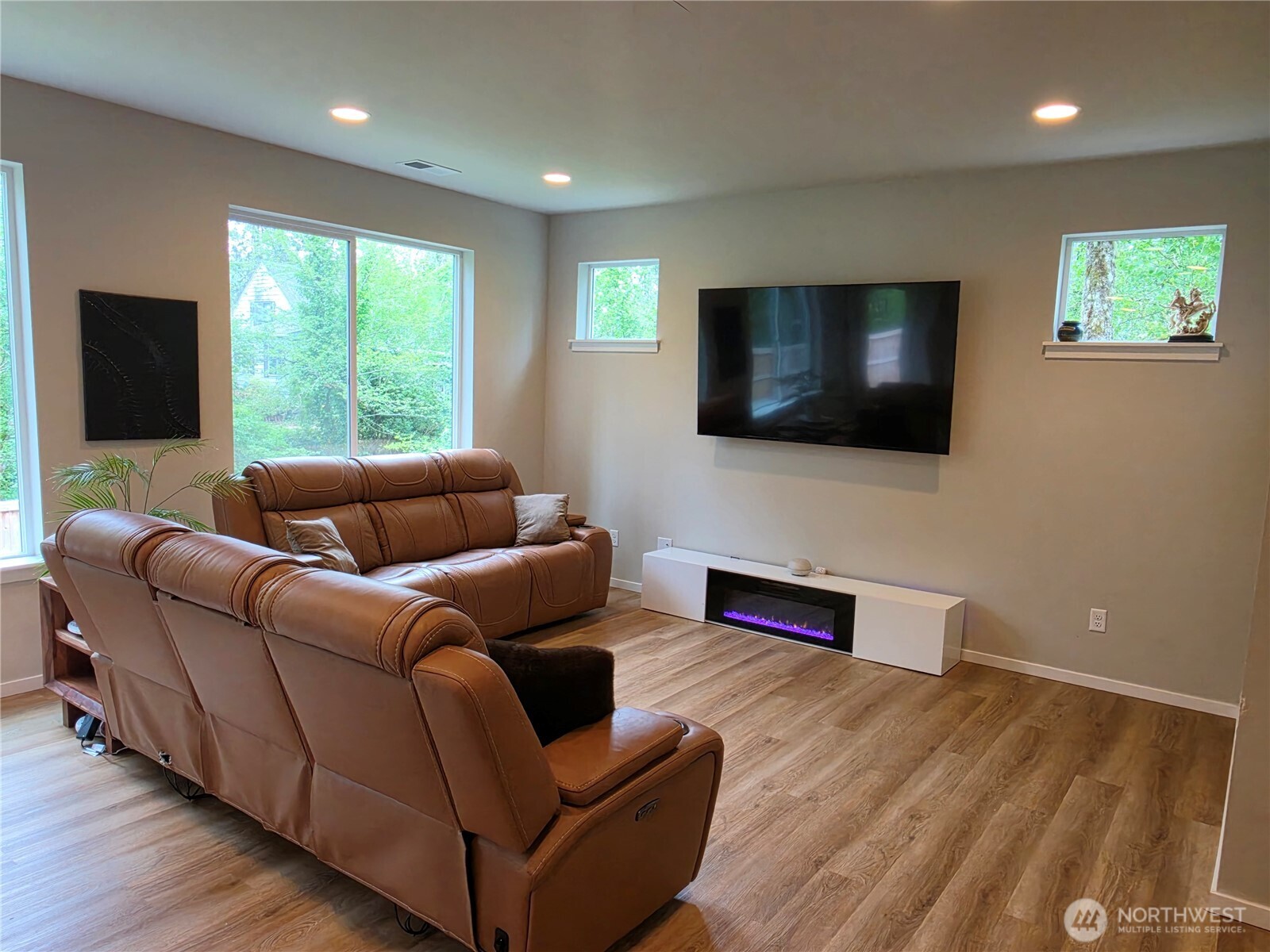 2336 Mookie Lane Property Photo 3