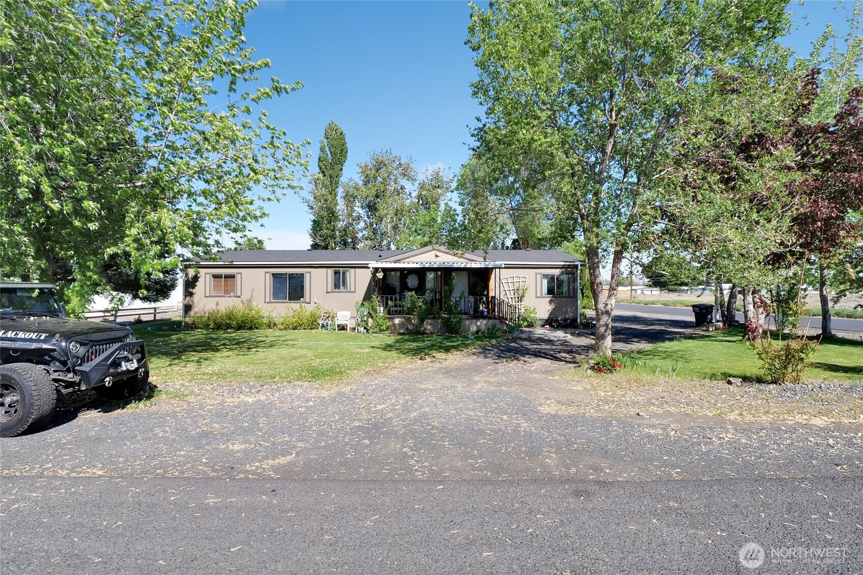 4379 Jackie Drive Property Photo 4