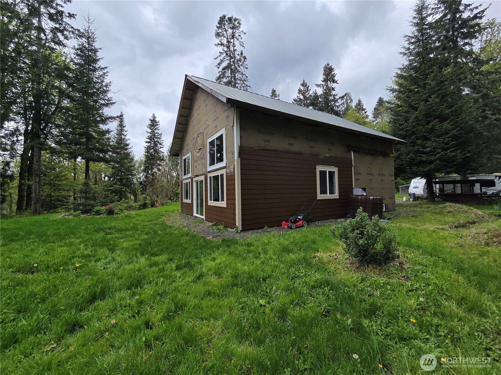 1747 Winlock Vader Road Property Photo 2