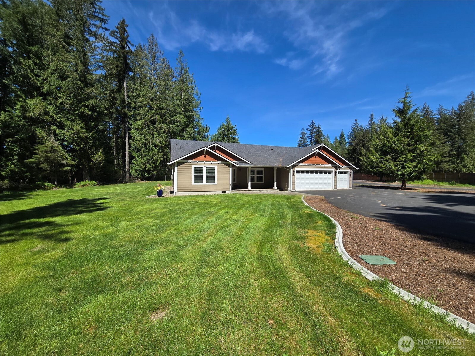 3328 104th Avenue Property Photo 4
