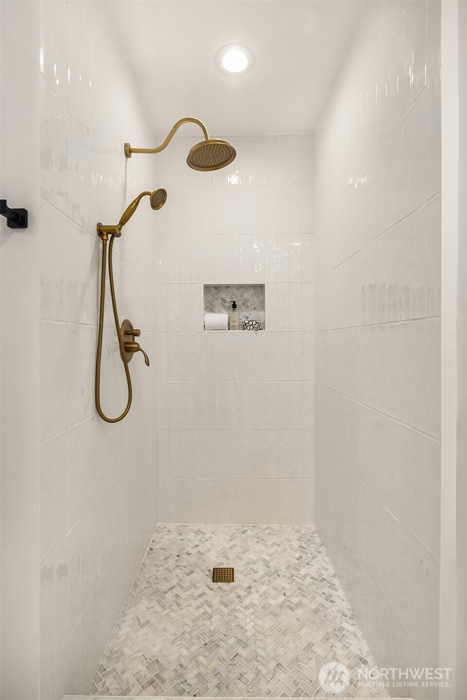 1014 4th Avenue Property Photo 11