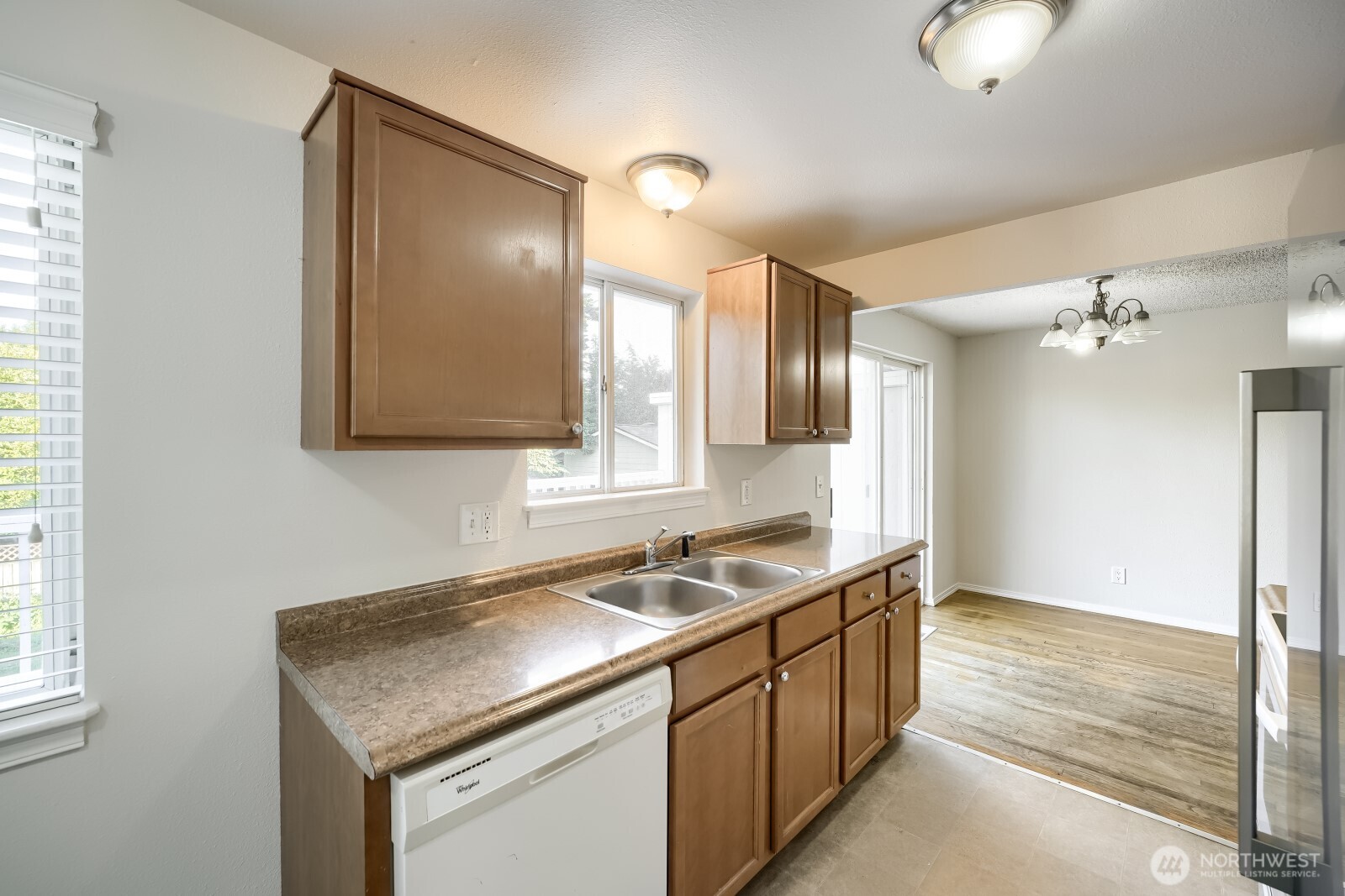 25110 35th Avenue Property Photo 7