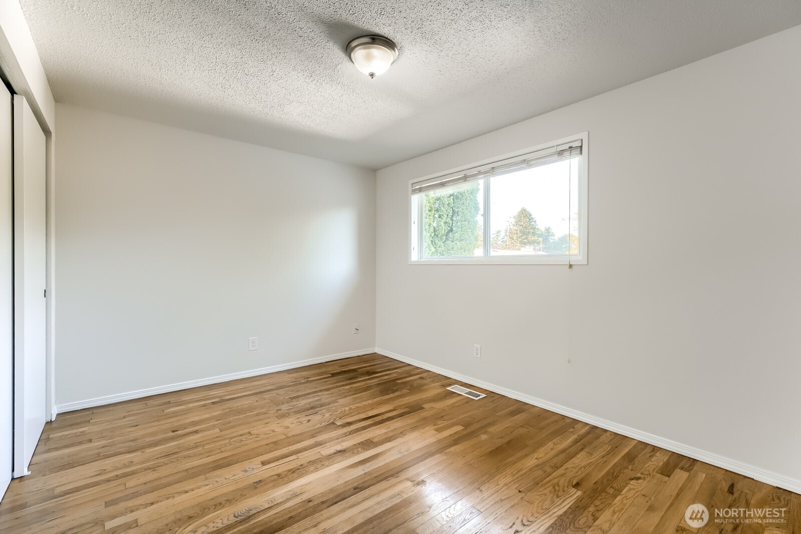 25110 35th Avenue Property Photo 14