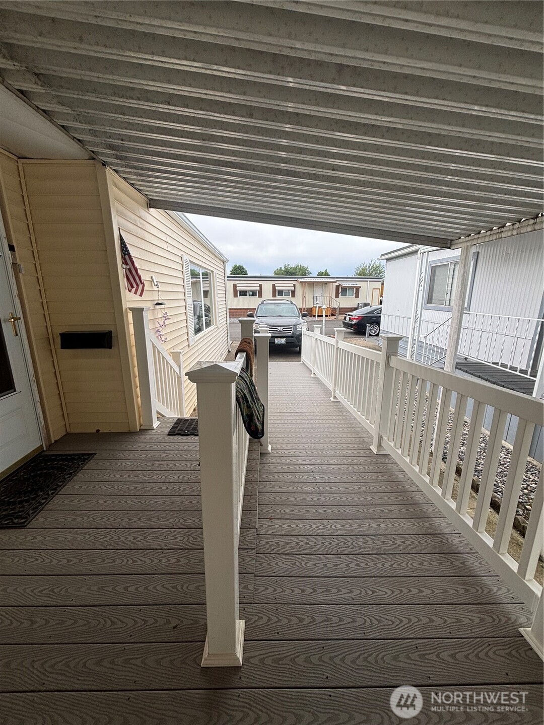 1341 Brookyln Property Photo 4
