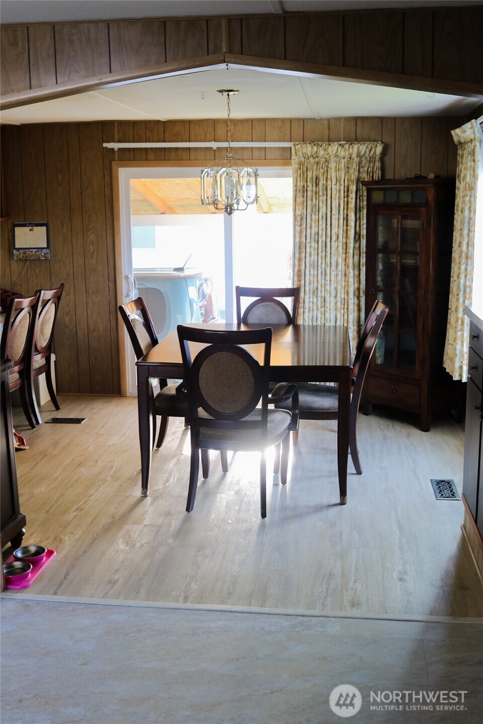 1341 Brookyln Property Photo 9