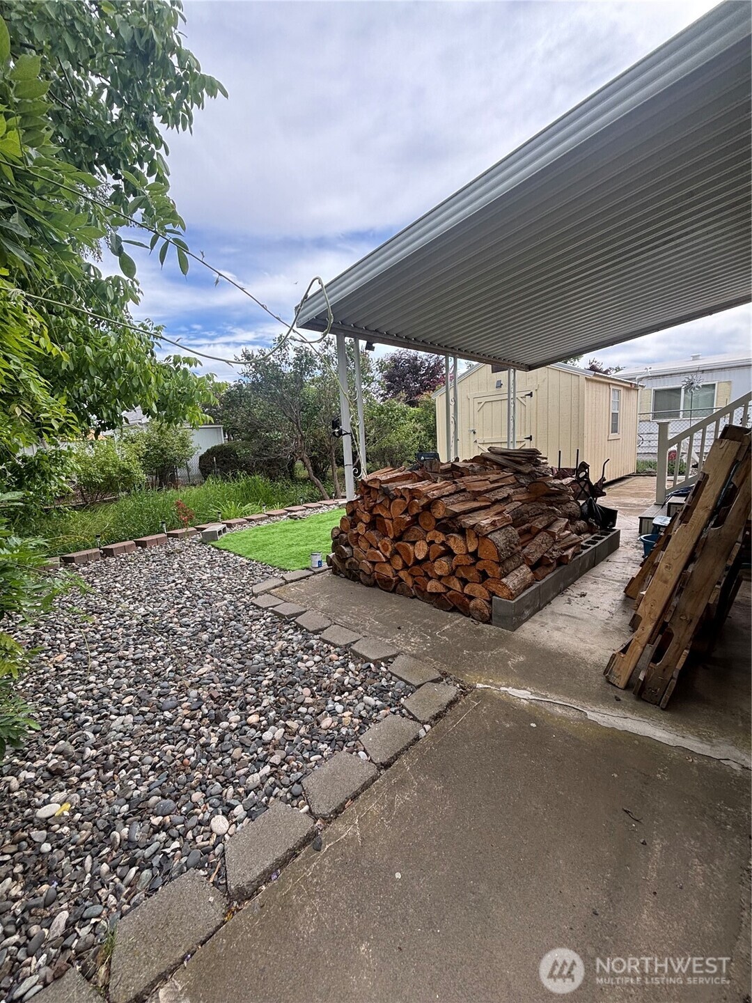 1341 Brookyln Property Photo 17