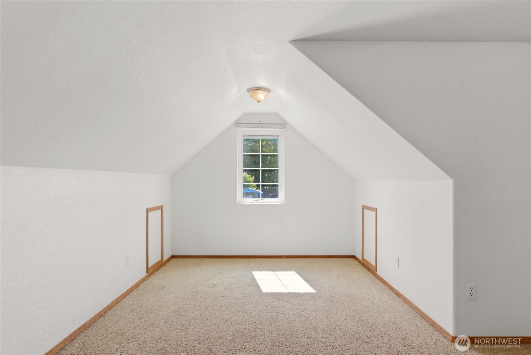 203 3rd Street Property Photo 23