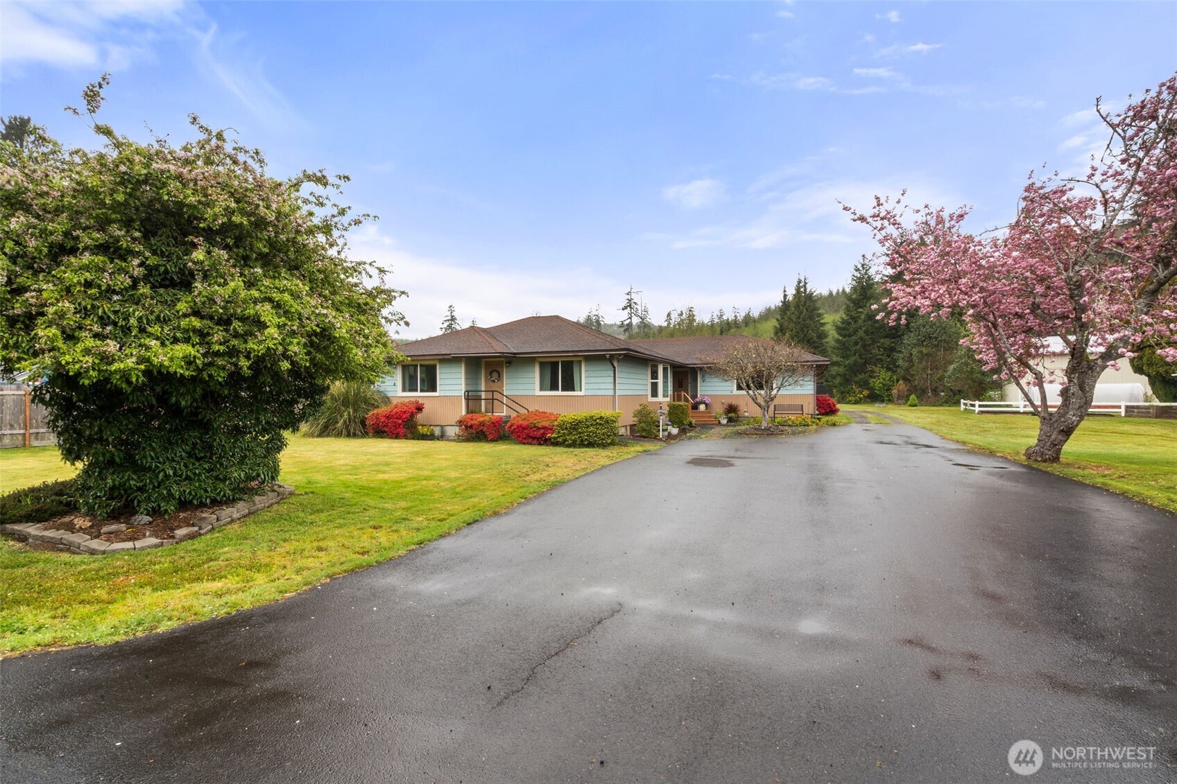 5412 Olympic Highway Property Photo 3