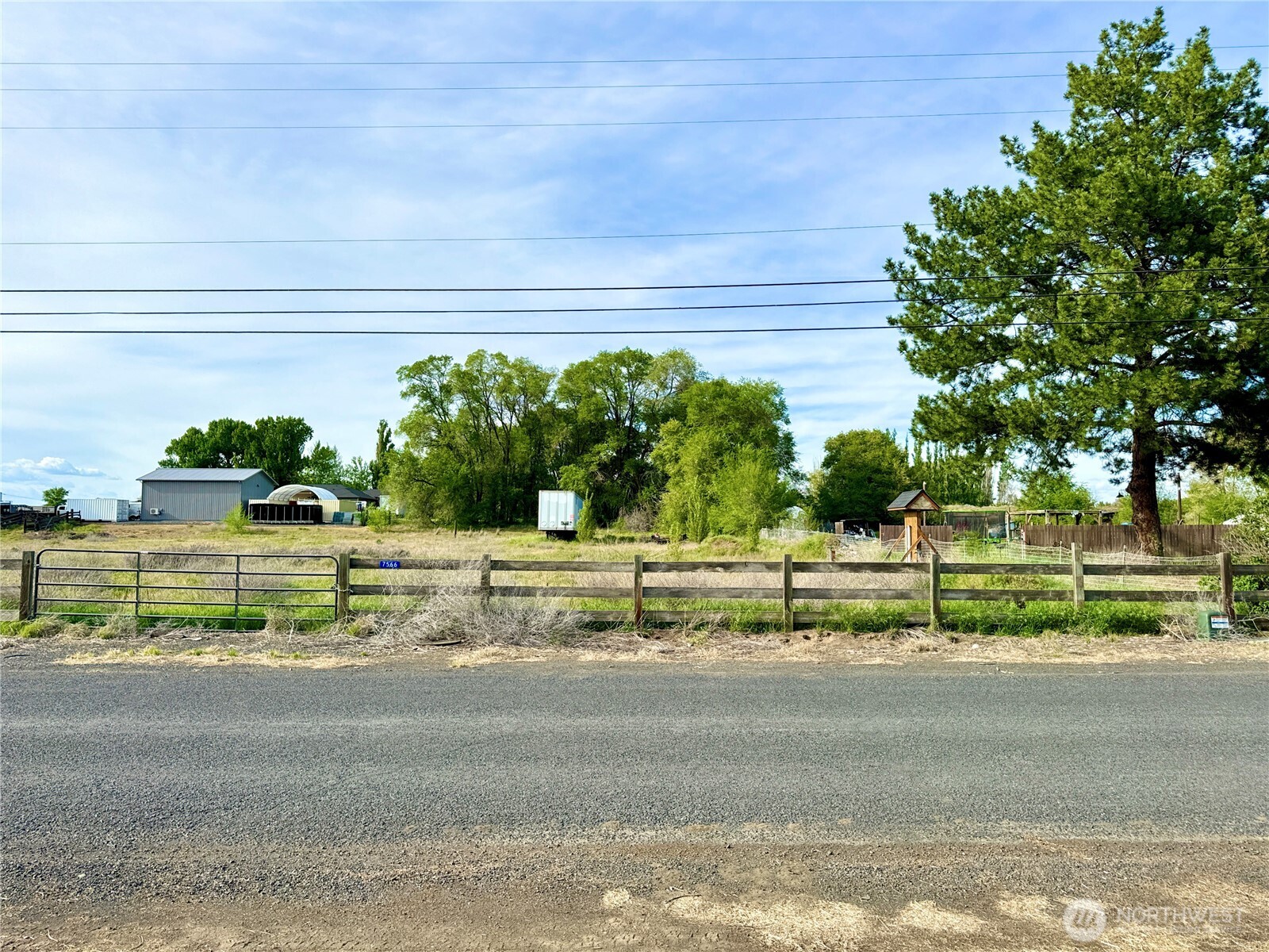7566 Rainier Road Property Photo 2