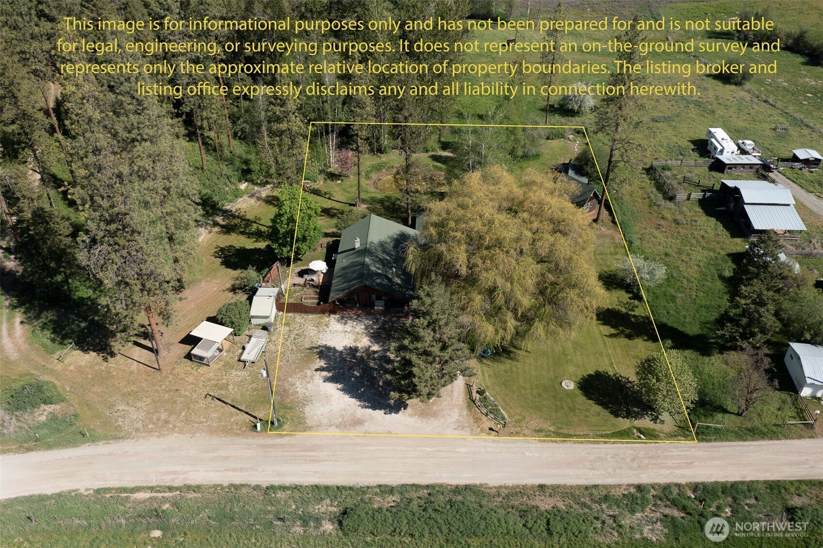 798 Barzee Road Property Photo 3