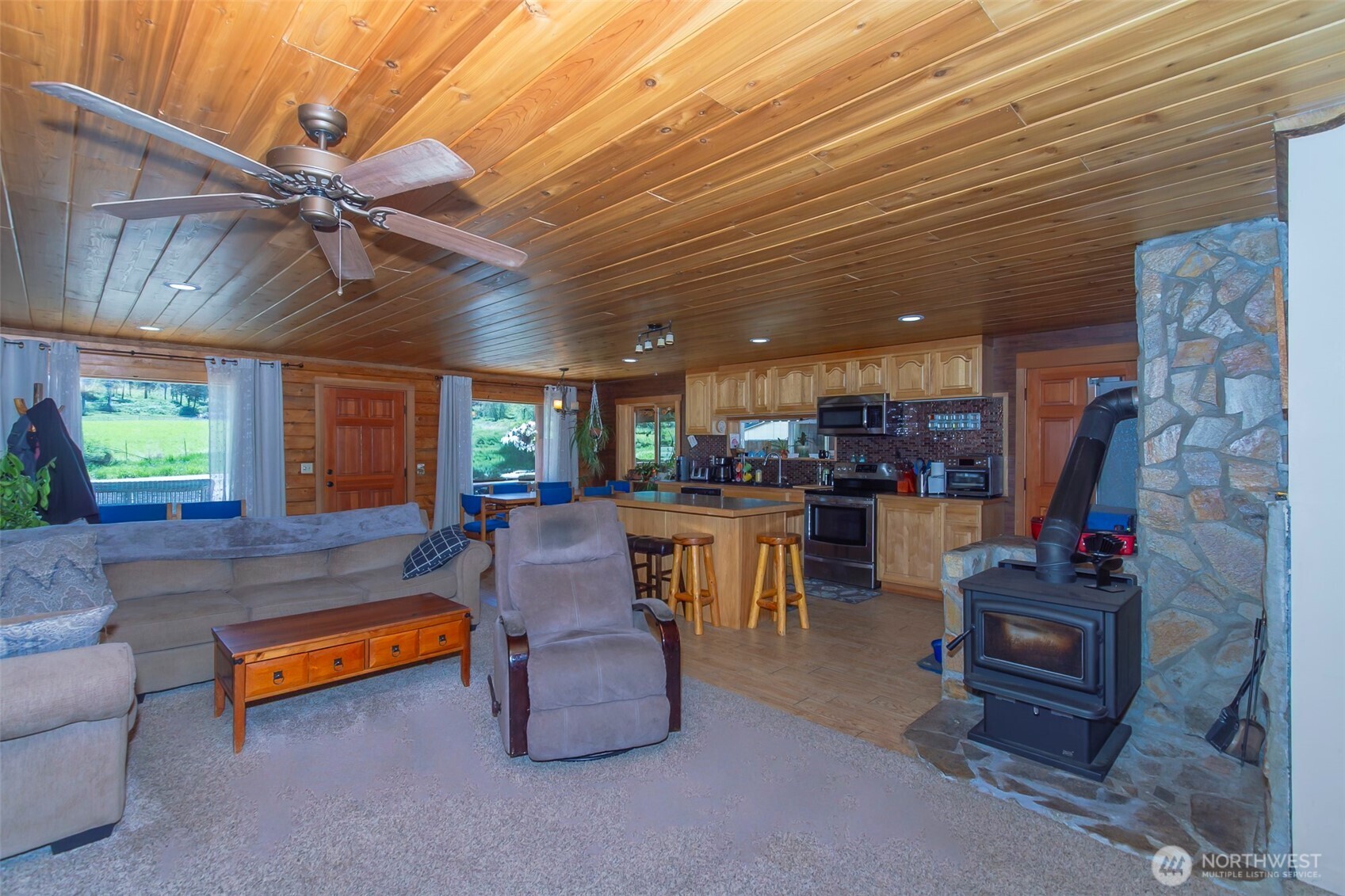 798 Barzee Road Property Photo 10