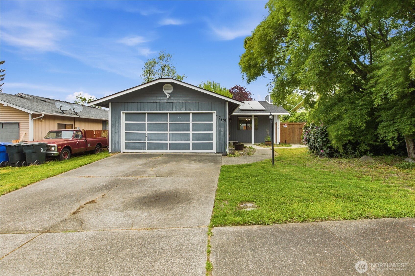 1705 S 88th Street Property Photo 2