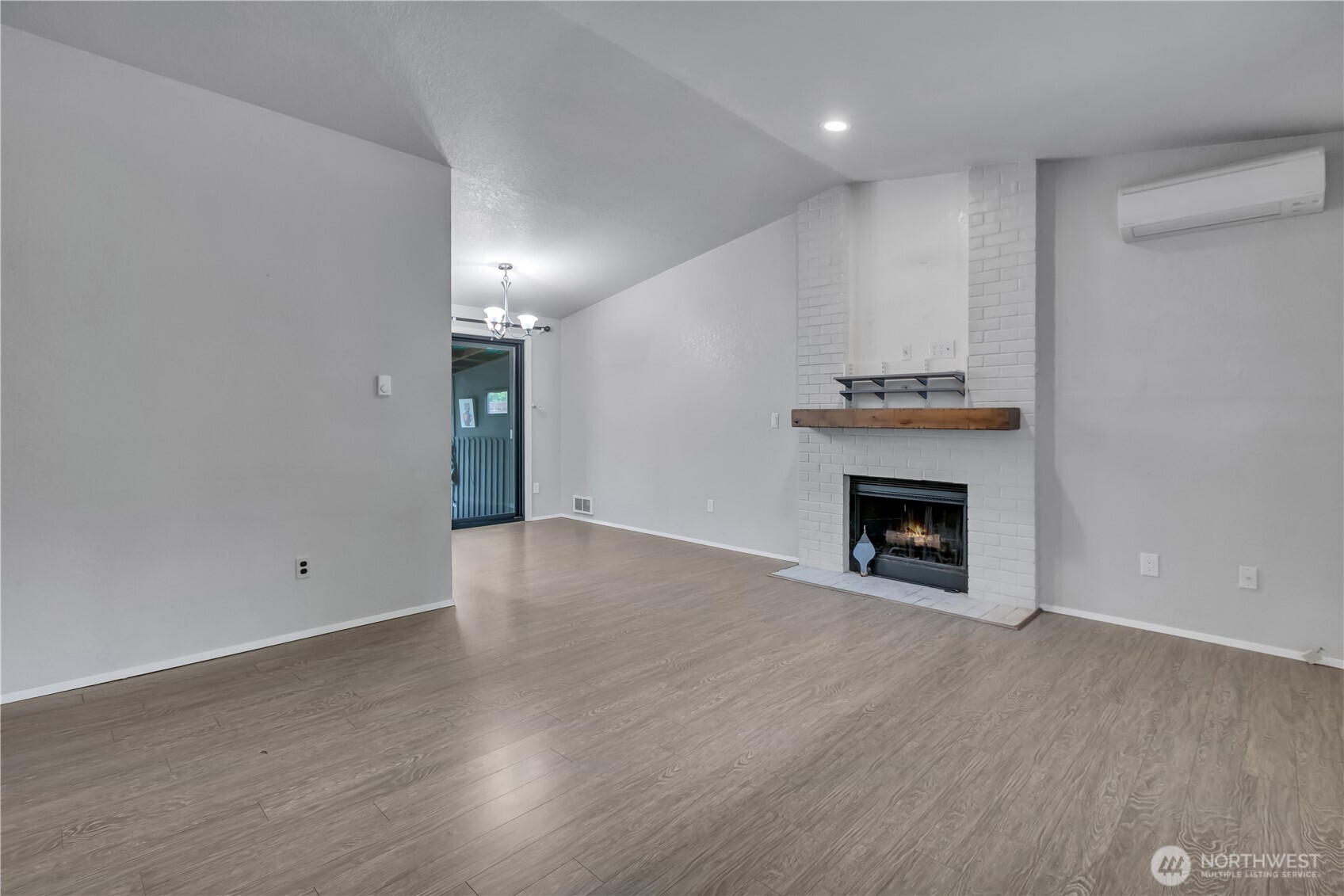 1705 S 88th Street Property Photo 3