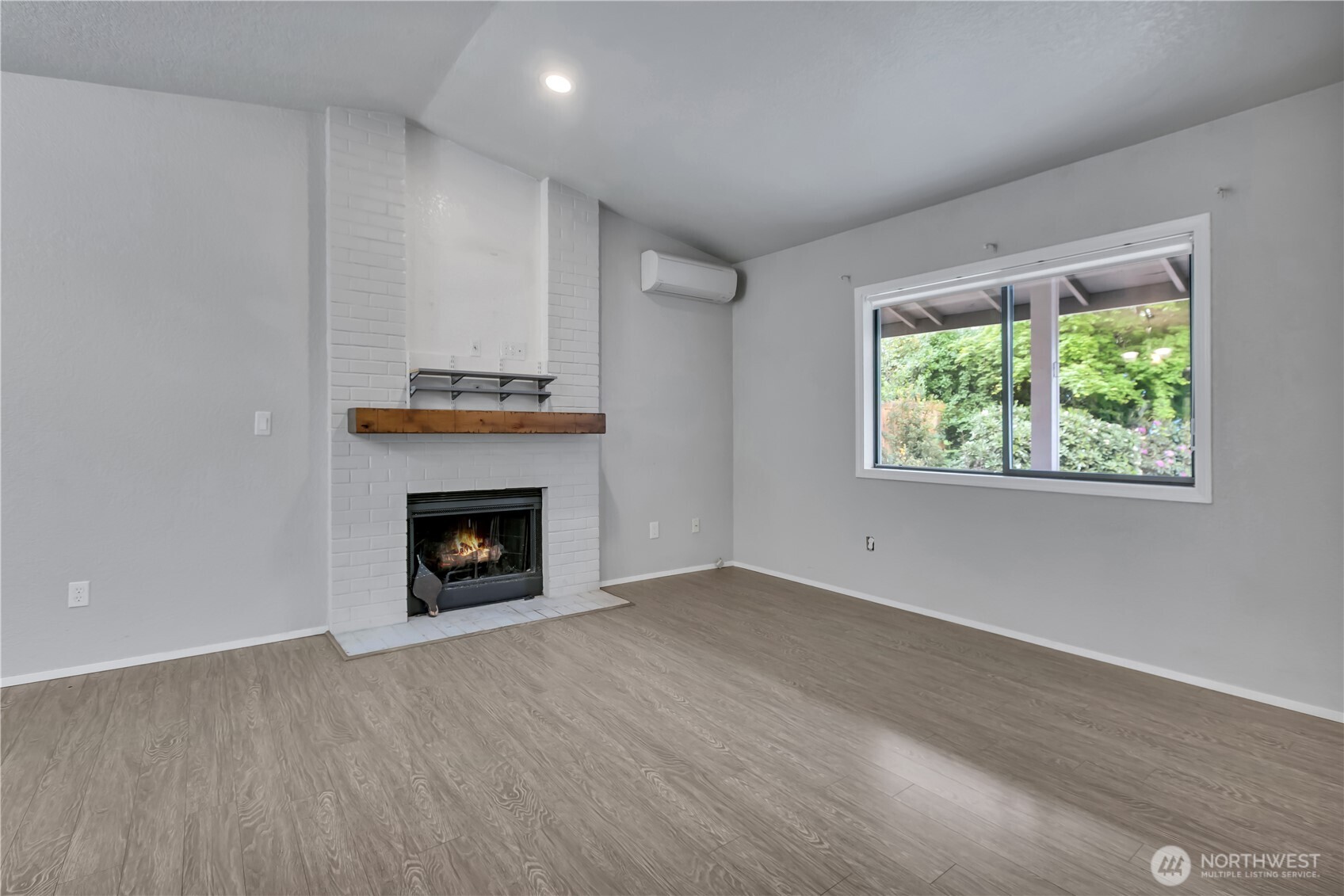 1705 S 88th Street Property Photo 4