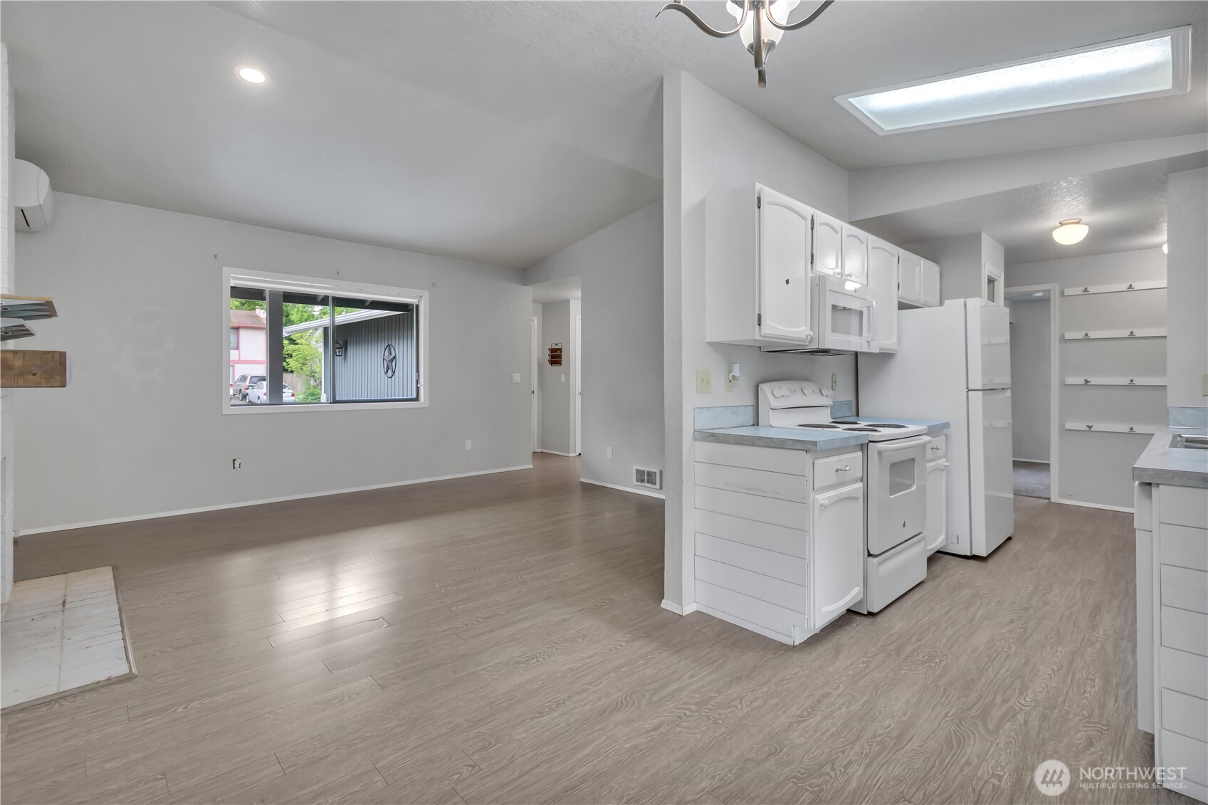 1705 S 88th Street Property Photo 5