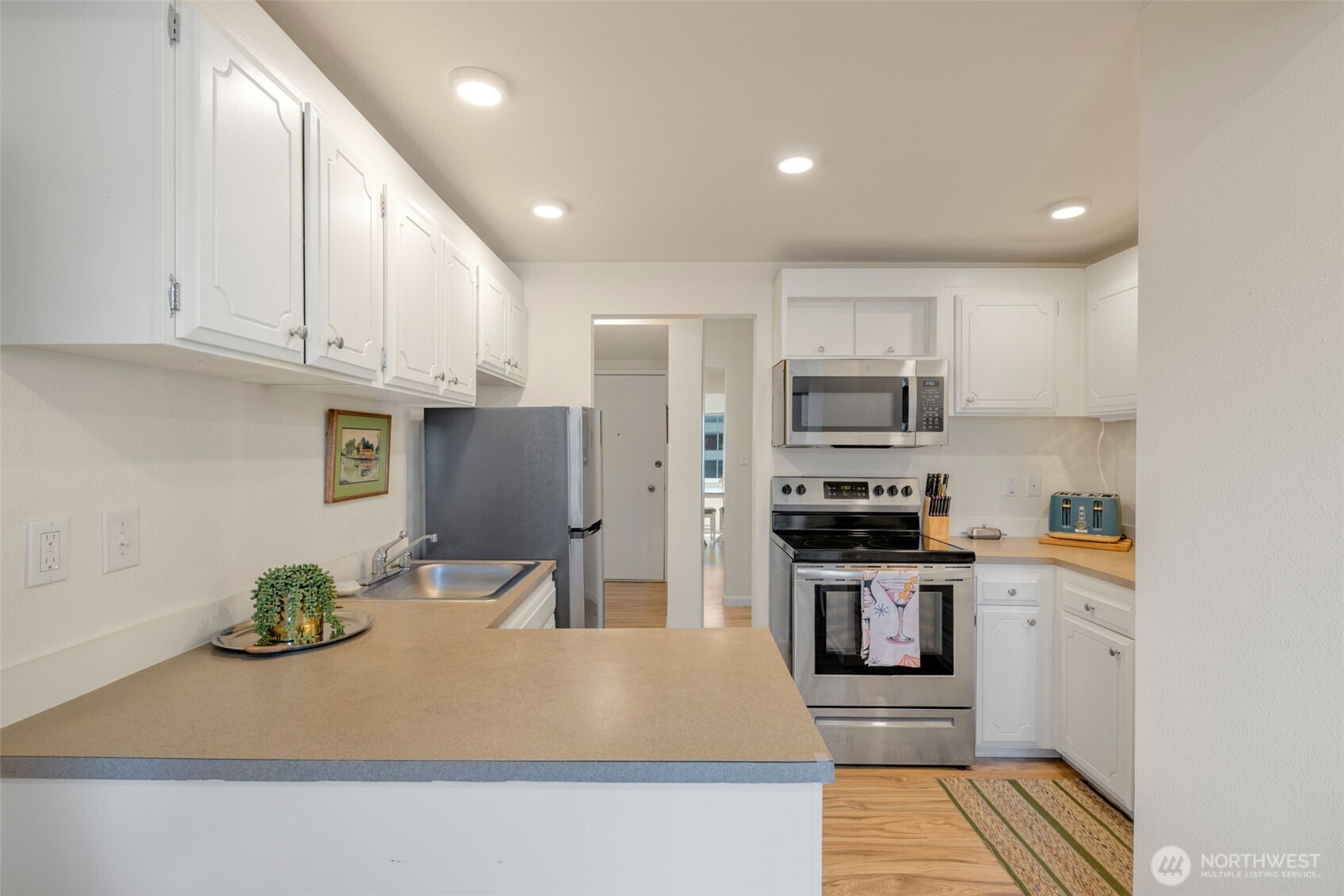 507 W Mercer Street 704 Property Photo 13
