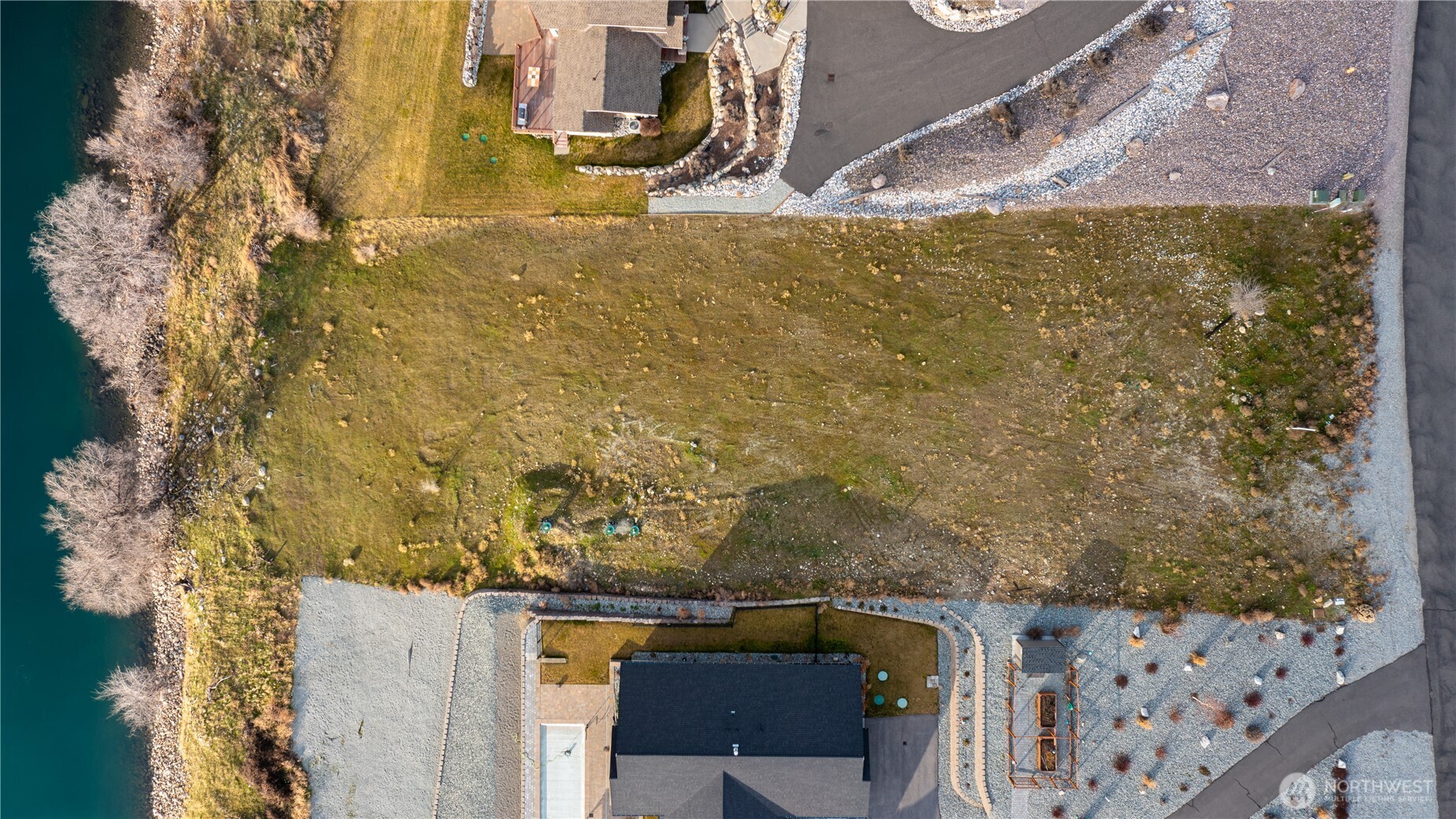 23 N Shore Drive Property Photo 12
