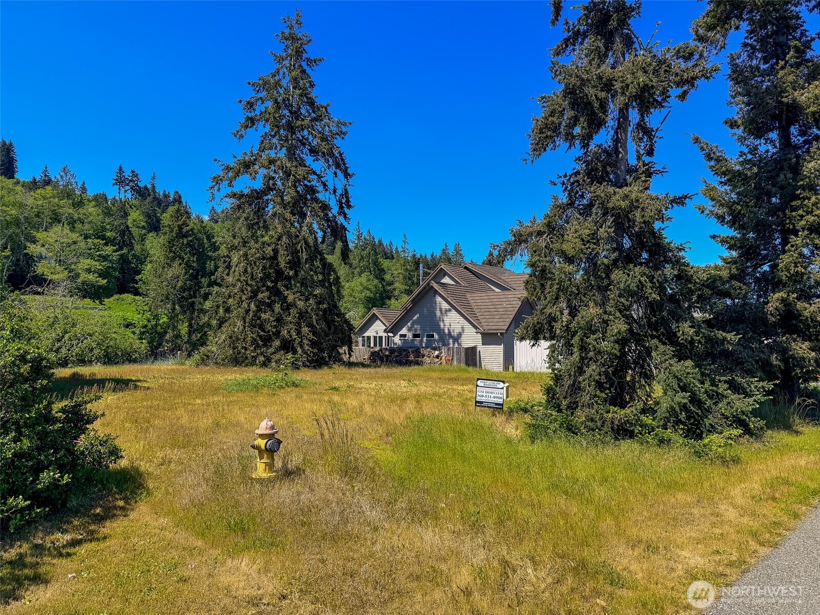 271 N Beach Drive Property Photo 2