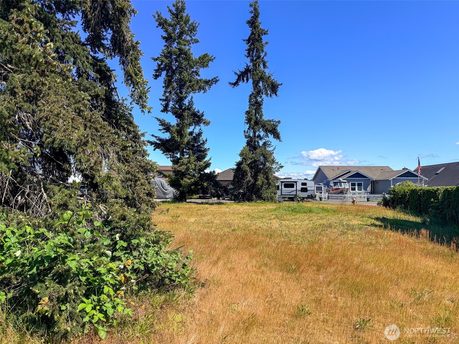 271 N Beach Drive Property Photo 12