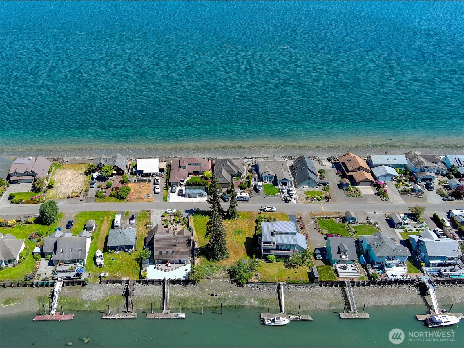 271 N Beach Drive Property Photo 17