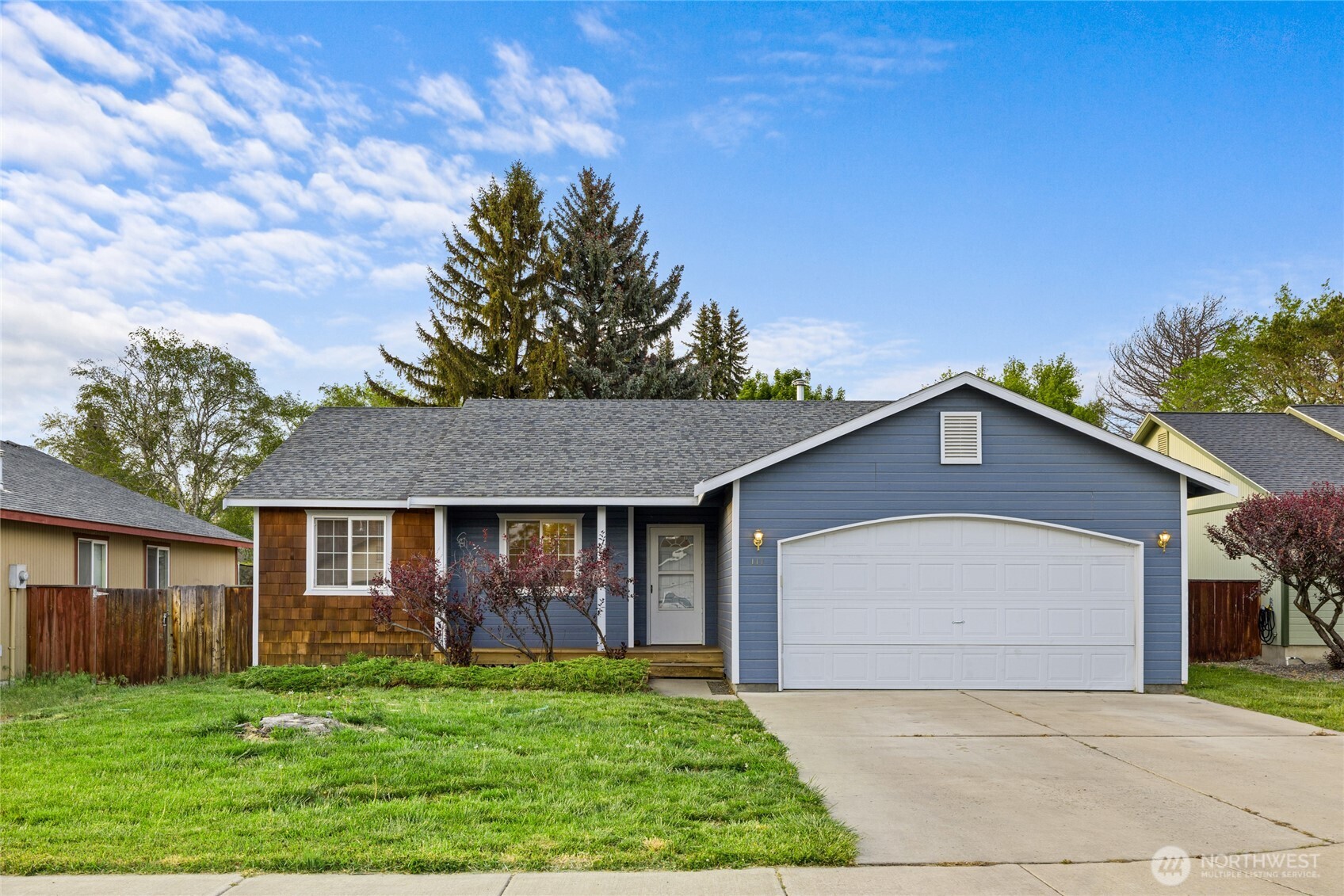 111 E Lexus Lane Property Photo 1