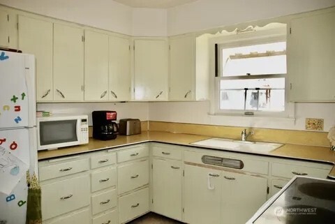 505 E Astor Avenue Property Photo 24