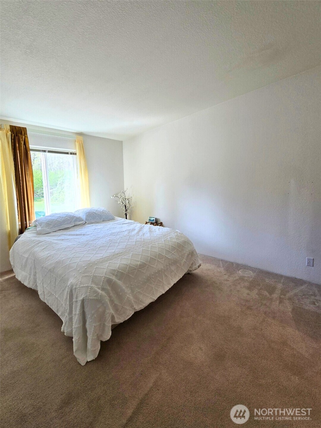 921 Autumn Lane 221 Property Photo 22
