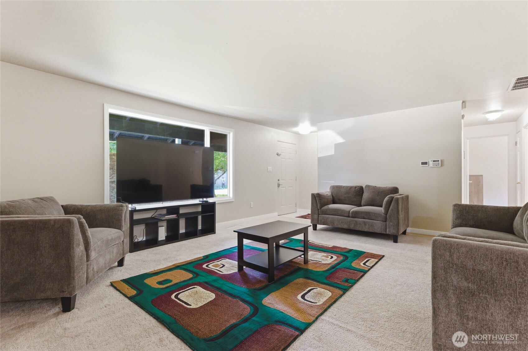 2607 92nd Street Property Photo 4