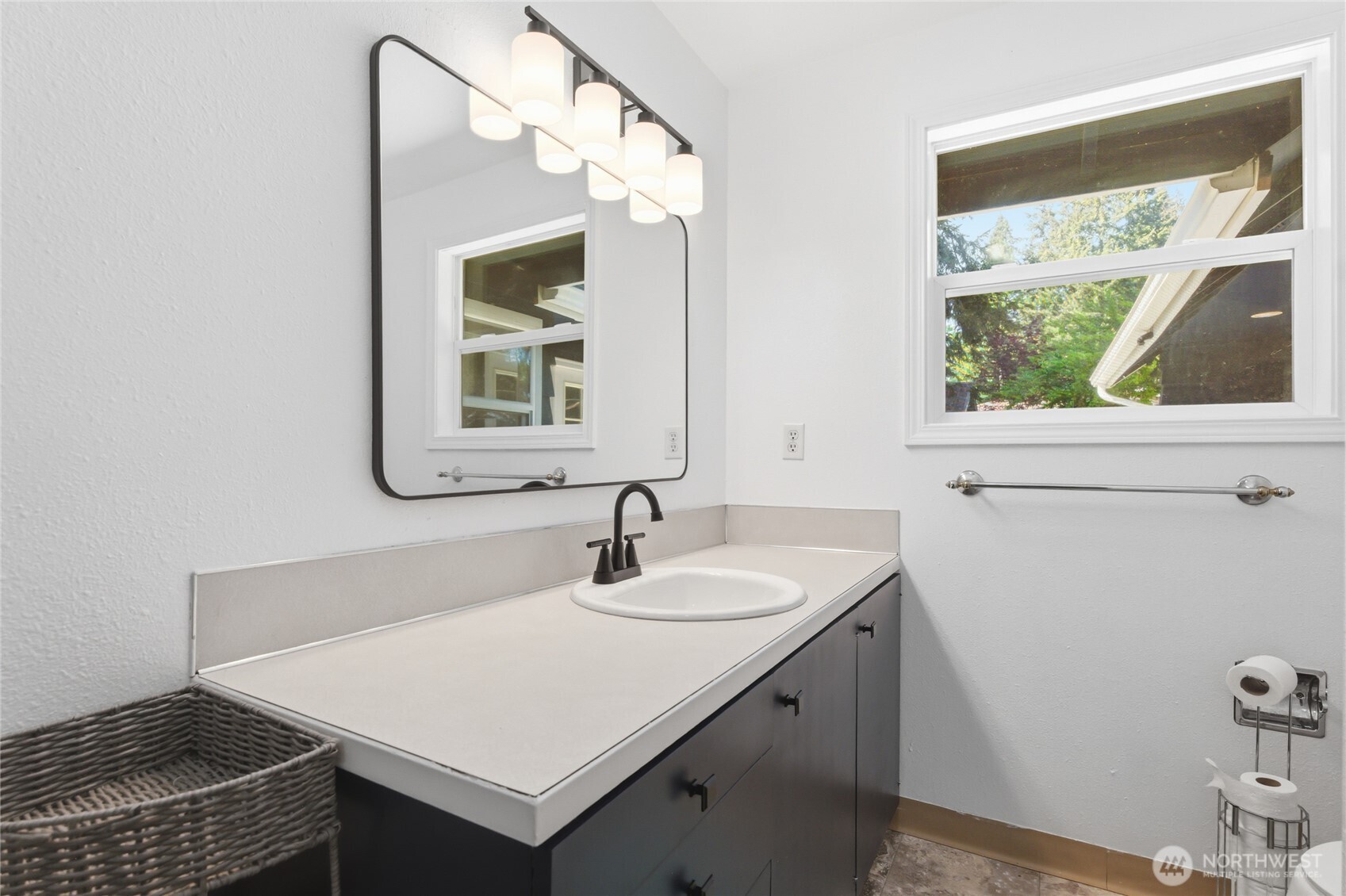 2607 92nd Street Property Photo 16