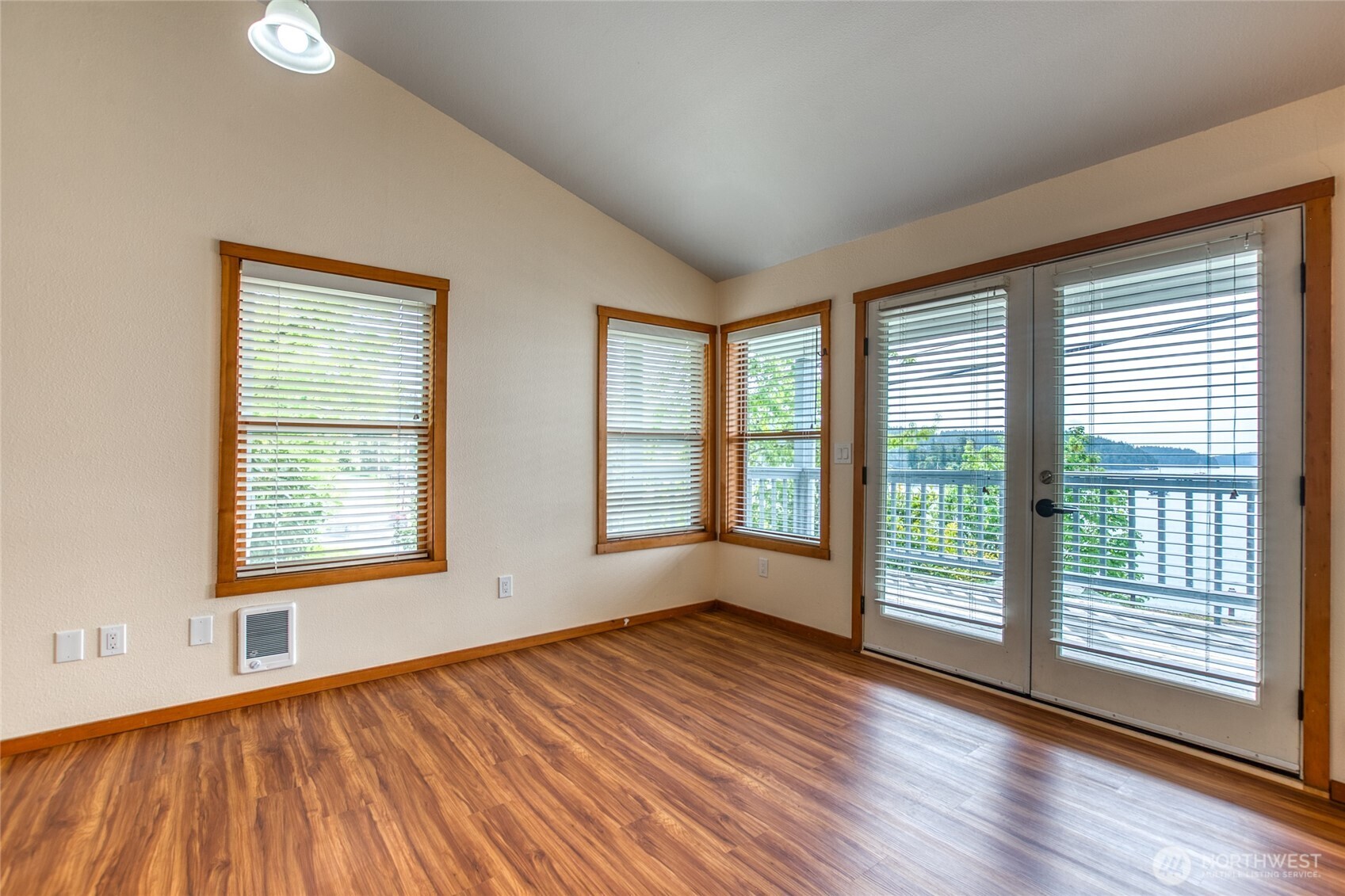 942 Deer Harbor Road Property Photo 17